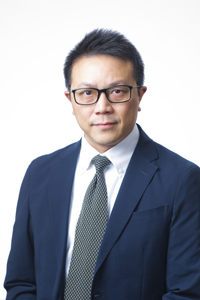Dr. Michael Leung 