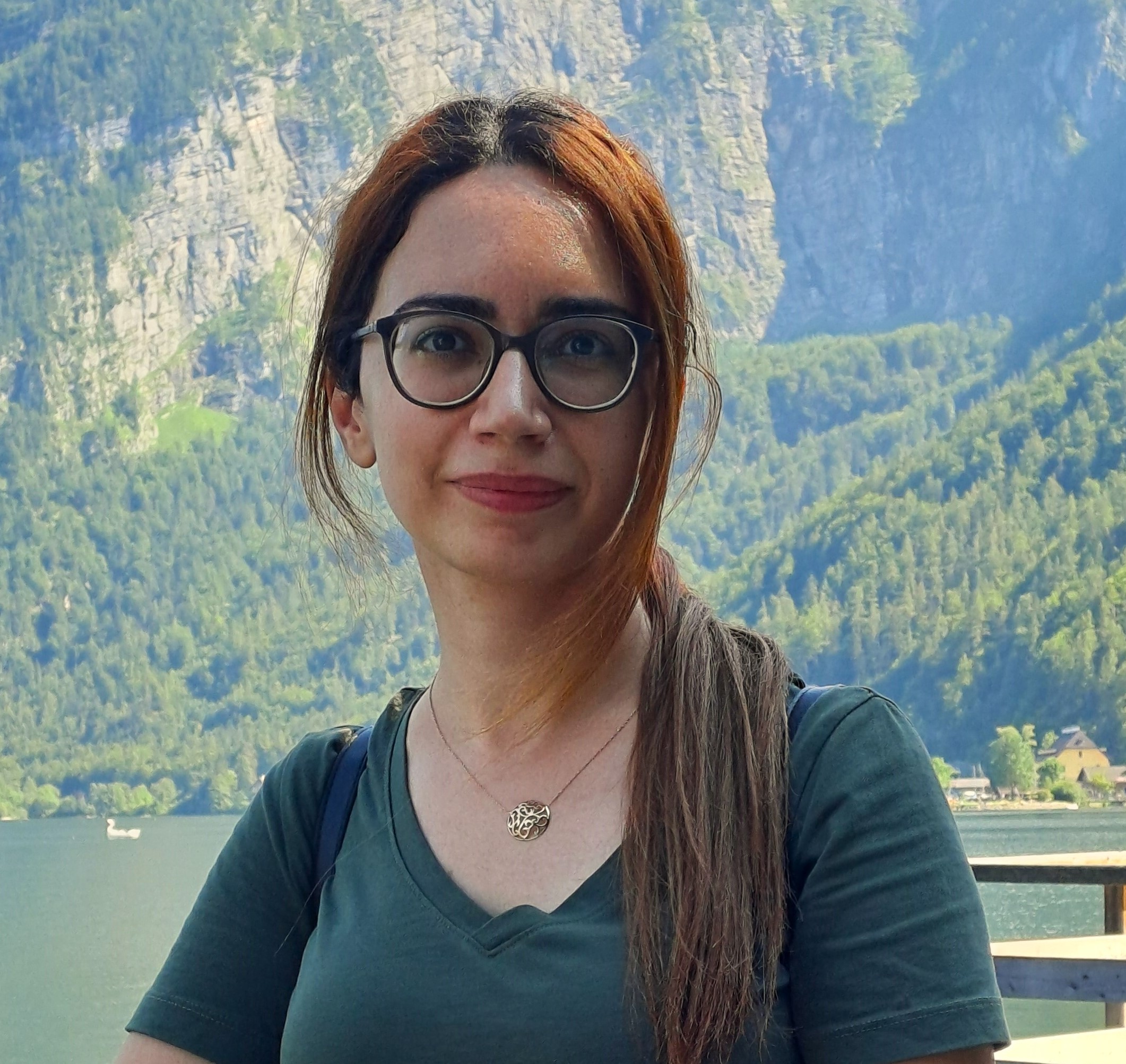 Dr. Maryam Qasemi 